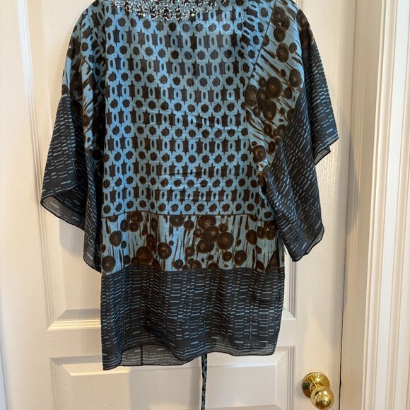 Boss Top with silver small beads and belt - Picture 3 of 3